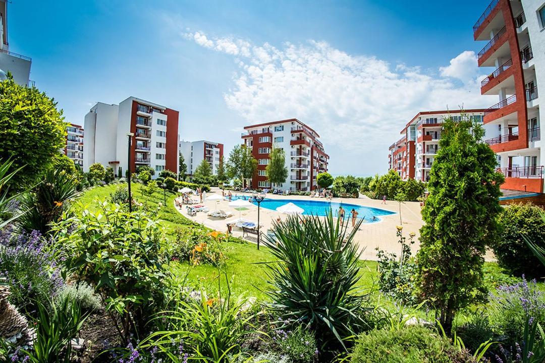 Sea Fort Club - Prestige Sea Viev Apartments Elenite Exterior foto